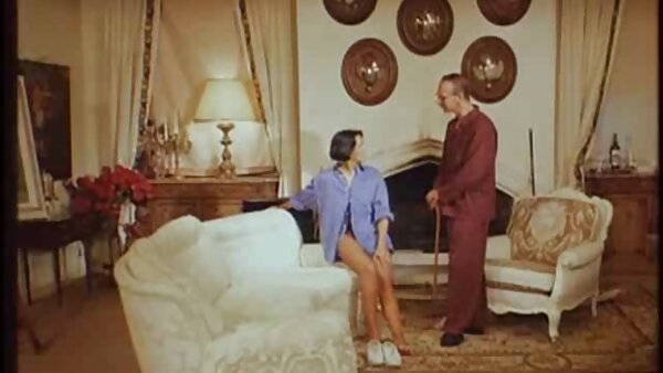 سمراء مغر hussy إيلا سكس محارم حقيقي مترجم الوخزات بوسها مع الأصابع