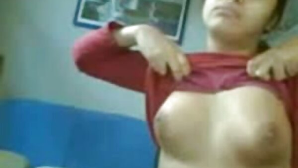 اثنان من الأدوات الساخنة تدرب سكس الأم و الإبن مترجم على أداء امرأة سمراء غريبة جايدن جايمس